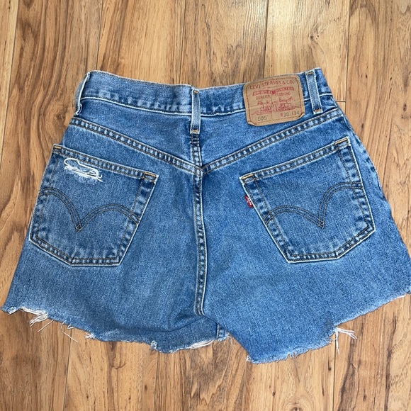 Levi’s 505 Bum Shorts - Picture 4 of 6